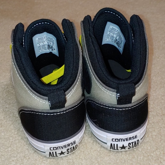 Converse yellow and gray! - Picture 3 of 3